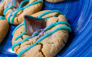 Peanut butter kiss cookies